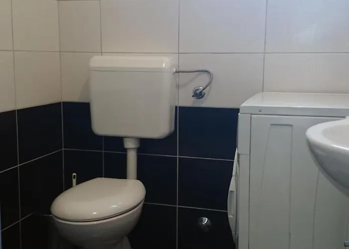 7 M Od Mora * Grebastica